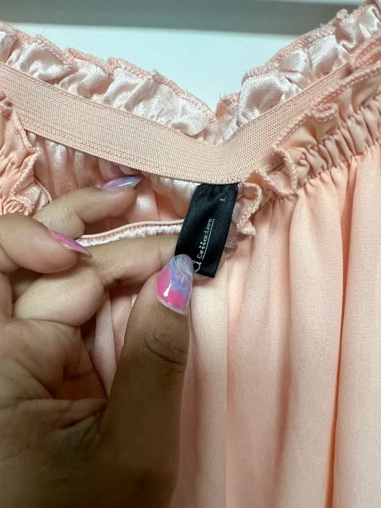 SHEIN Peach Off-Shoulder Ruffle Top - Picture 2 of 3